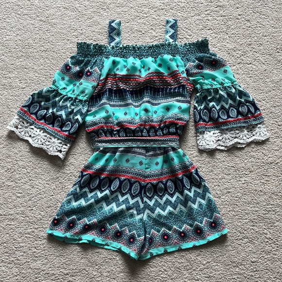 Girls Romper - Picture 2 of 4